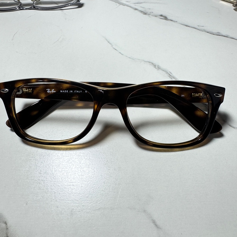 Ray-Ban RB 2132 902 New Wayfarer Tortoise Shell Frames Italy 52-18 145